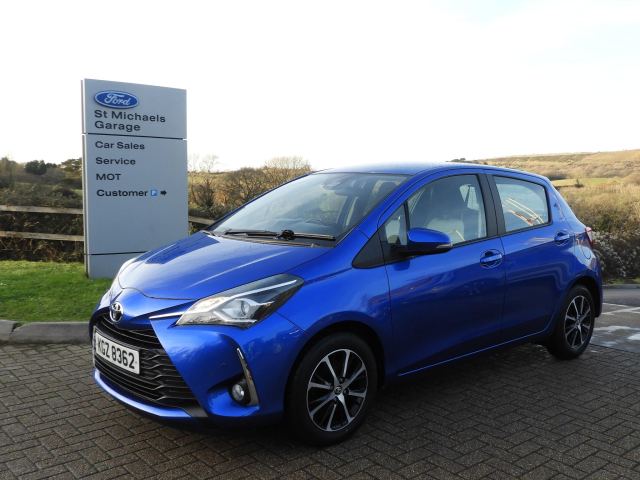 2018 (18) Toyota Yaris 1.5 VVT-i Icon Tech Hatchback 5dr Petrol Manual Euro 6 (111 ps)